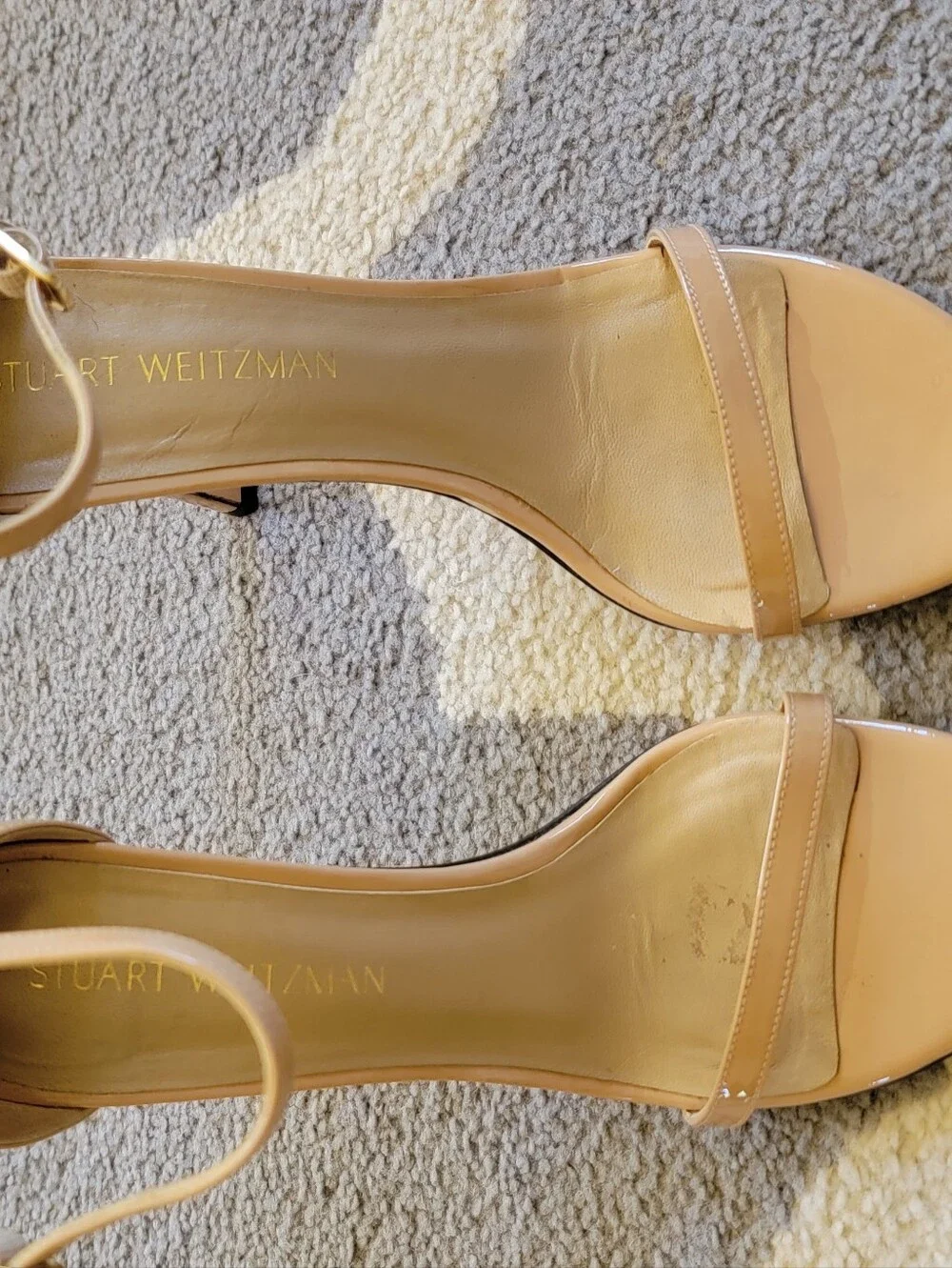 Stuart Weitzman Beige Patent Leather Ankle-Strap Heels Nudist II 8M - Picture 3 of 9